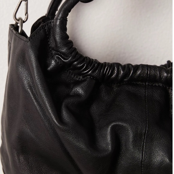 Free People Head Over Heels Crossbody in Black NWT - Picture 4 of 9